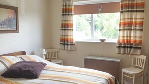 Unclassified image, 3 of 31, button - 2 bedroom accommodation in Barmouth (Barmouth)