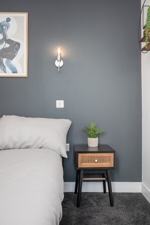 2 bedrooms, WiFi, bed sheets