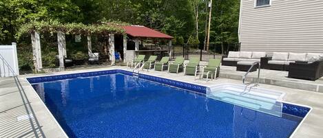 Piscine extérieure, piscine chauffée