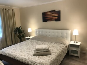 6 bedrooms, free WiFi, bed sheets