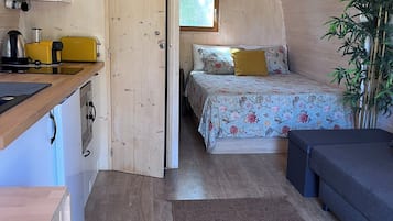 1 bedroom, travel crib, free WiFi, bed sheets