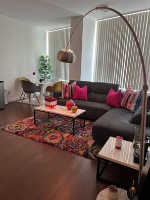 Living area - New apartment in Downtown Miami (Miami)