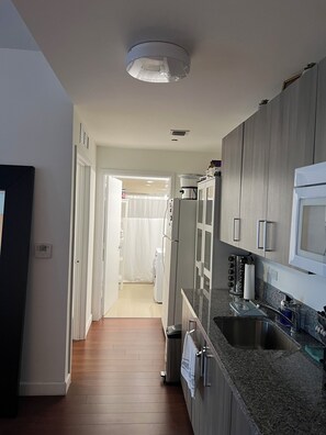 Private kitchen - New apartment in Downtown Miami (Miami)