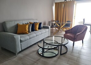 Business-Apartment | Wohnbereich | Smart-TV, Netflix, Streaming-Dienste