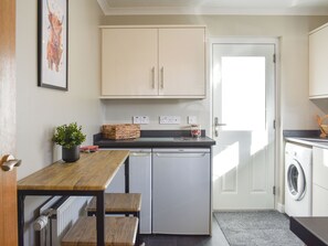 High chair - 3 bedroom accommodation in Newtonmore (Newtonmore)
