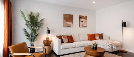 Smart TV, stereo, offices