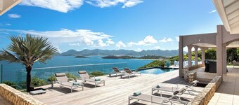 Renovated villa, a haven of peace with an exceptional view, 1 min from the beach