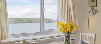 Cliff Cottage - UK43207