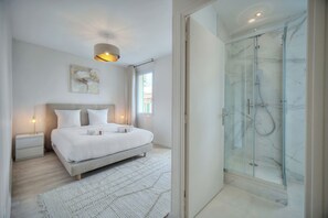 5 Schlafzimmer, Bügeleisen/Bügelbrett, Reisekinderbett, kostenloses WLAN