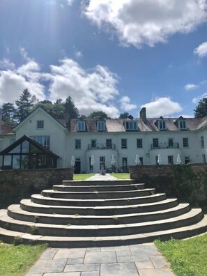 Exterior - Croydon Hall (Minehead)