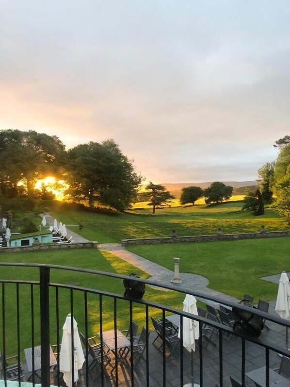 Property grounds - Croydon Hall (Minehead)