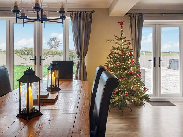 Dining - 3 bedroom accommodation in Appleton Wiske, near Northallerton (Appleton Wiske, near Northallerton)