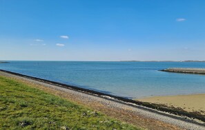 Plage à proximité, pêche sur place
