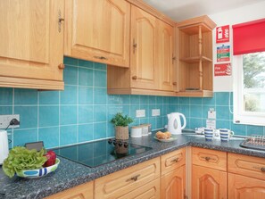 Dishwasher - 2 bedroom accommodation in St Merryn, near Padstow (St Merryn, near Padstow)