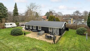 Exterior - Beautiful home in Højby with WiFi (Højby)