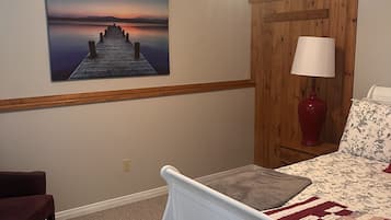 3 slaapkamers, een bureau, een strijkplank/strijkijzer, gratis wifi