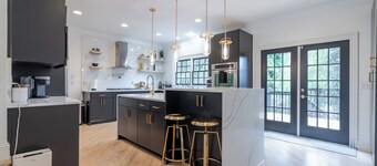 Luxury 6 Br 5 Ba For Groups in Buckhead Atlanta, close to everything you need!!