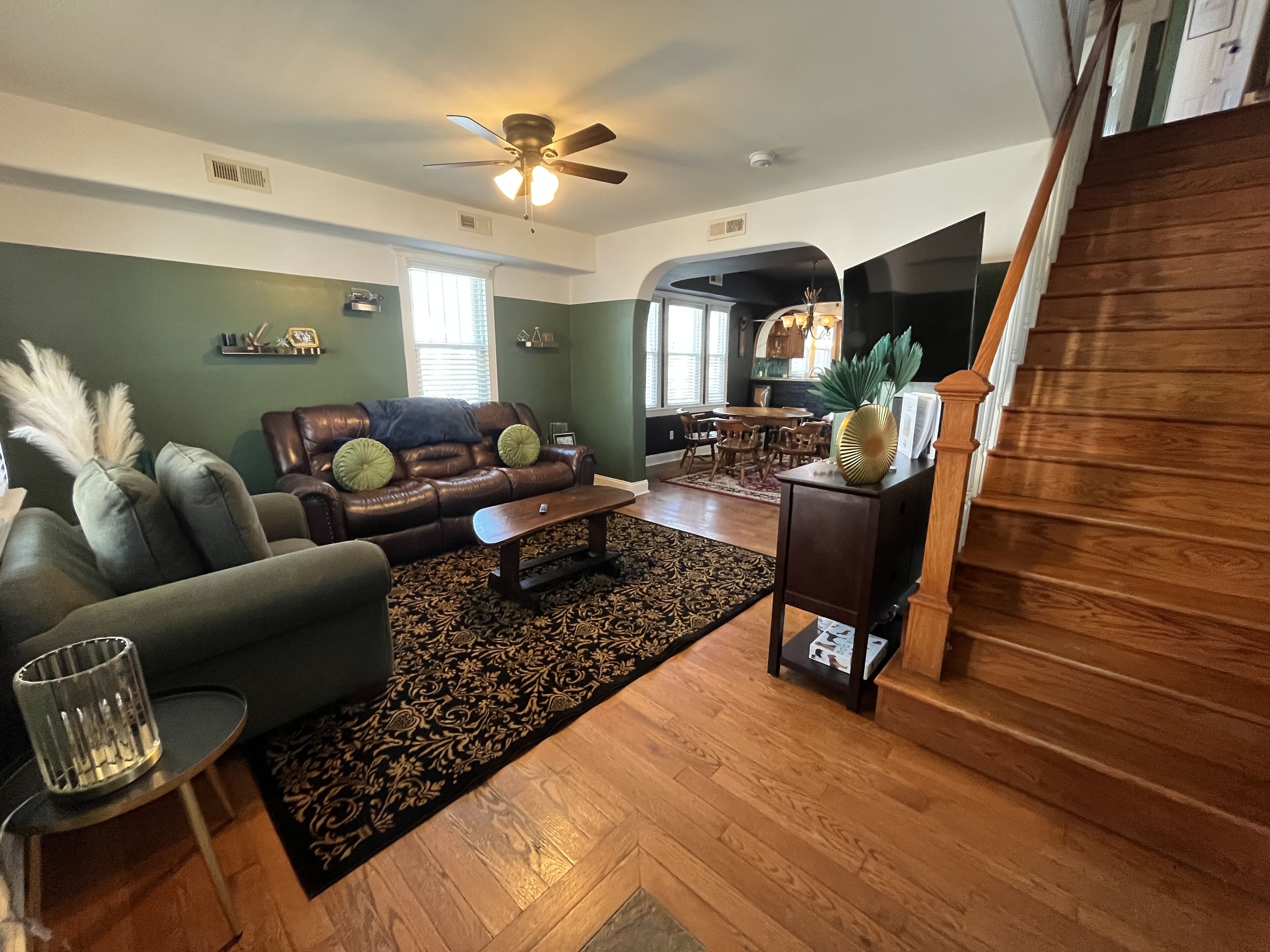 The Basin Speakeasy-3 Bedroom with a Classic Vibe