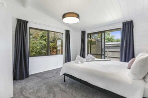 3 bedrooms, iron/ironing board, travel crib, WiFi