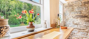 2 bedroom accommodation in Knighton