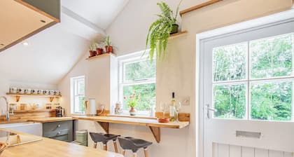 2 bedroom accommodation in Knighton