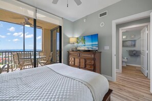 3 Schlafzimmer, Schreibtisch, Bügeleisen/Bügelbrett, Reisekinderbett