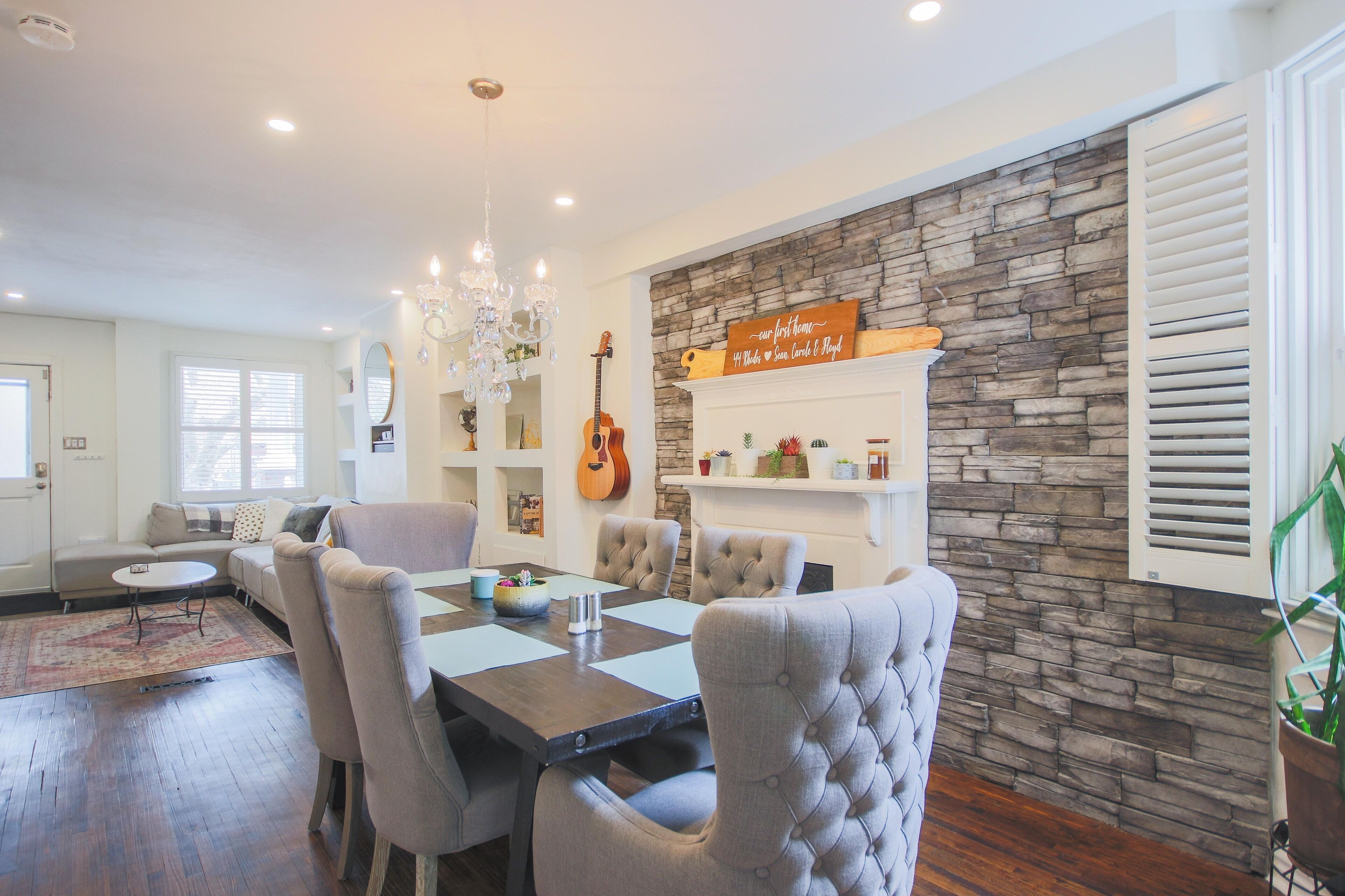 Family Apartment | In-room dining