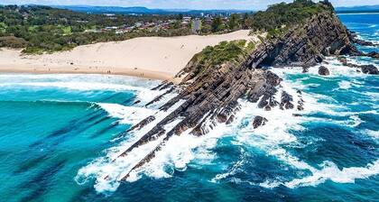 Bennett's Bliss - Spectacular Ocean Front house - Relax & Enjoy with your family