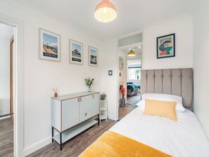 2 bedrooms, free WiFi, bed sheets