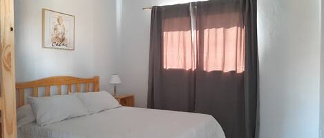 Family Bungalow, 2 Bedrooms | Travel crib, free WiFi, bed sheets