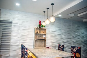 Classic Apartment, 2 Bedrooms | In-room dining - Serenity Haven (Abuja)