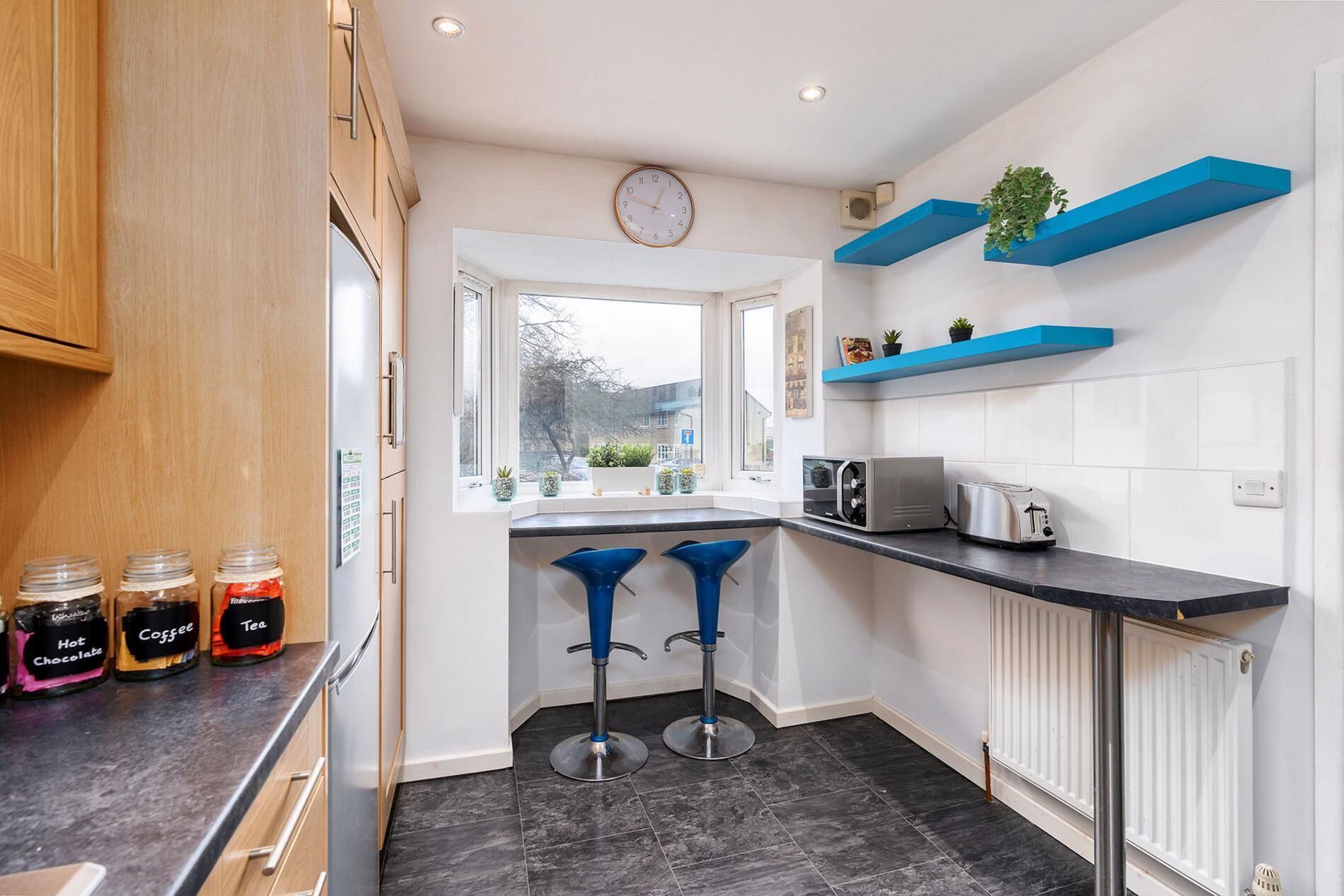 Hus (3 Bedrooms) | Privat køkken | Mikrobølgeovn, ovn, elkedel, brødrister