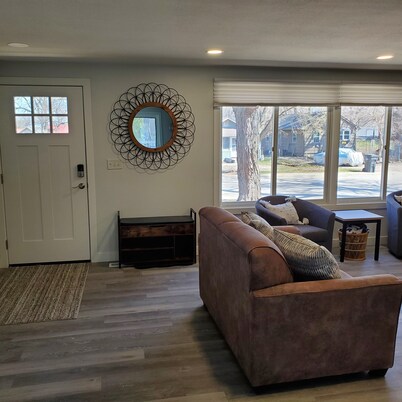 Family Fun - 2 blocks from everything!