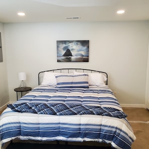 6 bedrooms, iron/ironing board, travel crib, free WiFi