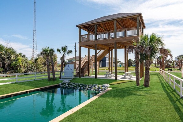 Pool - Relaxing villa | Steps from beach | Amenities (Bolivar Peninsula)