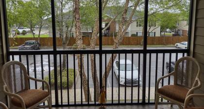 Cozy Comfortable Condo 2/2 No Chores