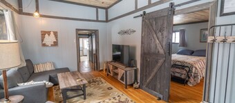 Hideout On West 5th Street