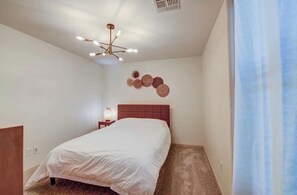 4 Schlafzimmer, Bügeleisen/Bügelbrett, kostenloses WLAN, Bettwäsche