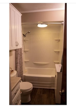 Bidet, håndklæder, Toiletpapir