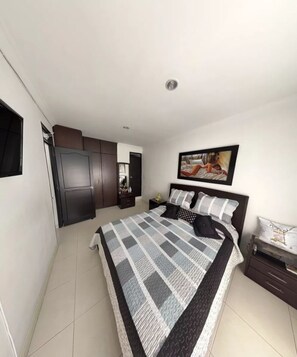 3 間睡房、Wi-Fi、床單