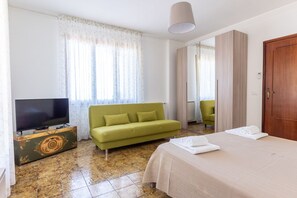 3 Schlafzimmer, schallisolierte Zimmer, Bügeleisen/Bügelbrett