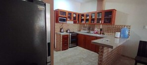 Grand Apartment, 3 Bedrooms, Smoking, Patio | Private kitchen - Dulce Hogar (Callería)