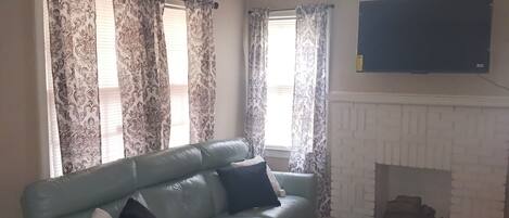 TV connectée, cheminée