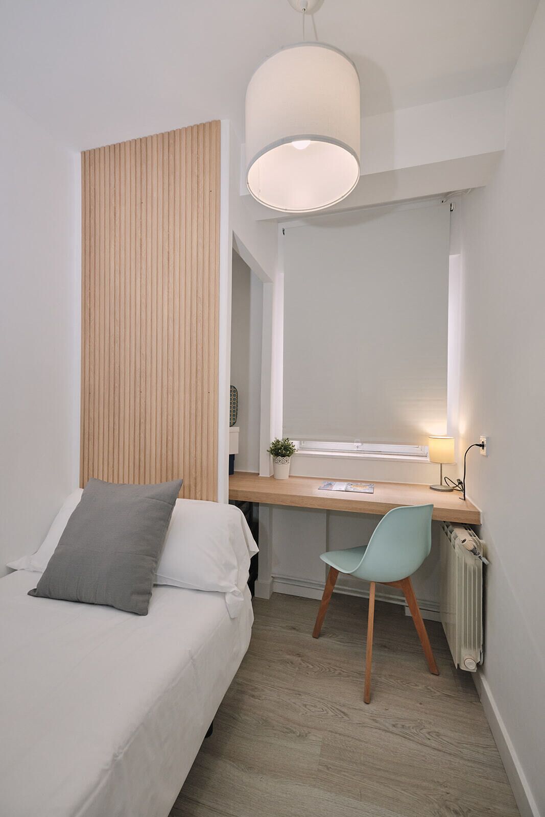 Economy Single Room | Down duvets, individually decorated, individually furnished, desk