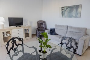 Living area - Benalbeach; Av. del Parque (Benalmádena)