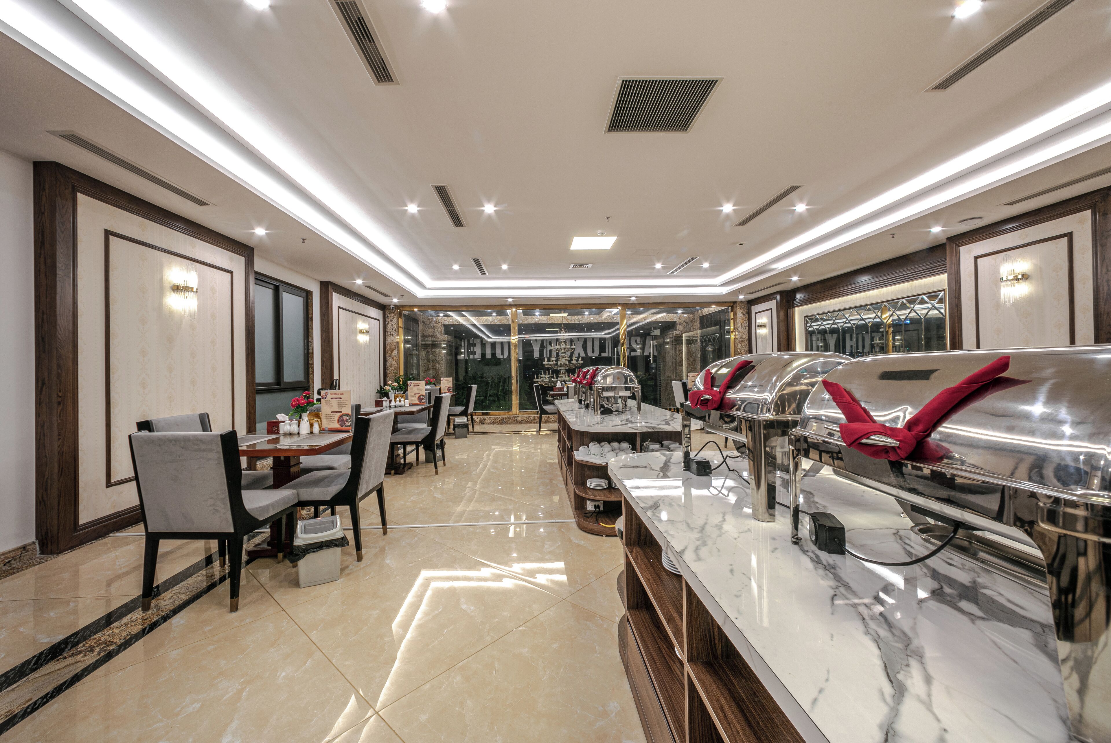 Free daily buffet breakfast