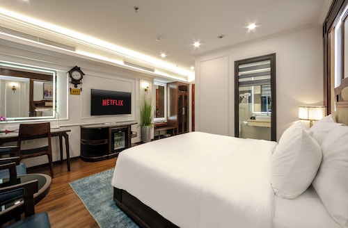 A25 Premium Hotel - 16 Mieu Dam