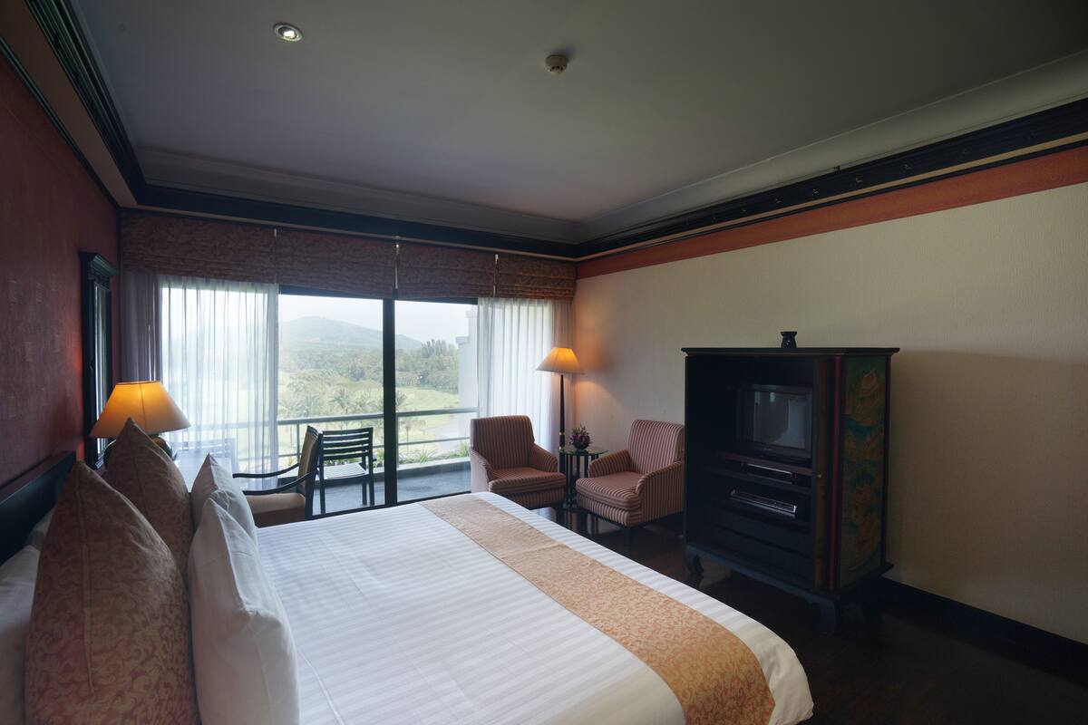 Deluxe Double or Twin Room