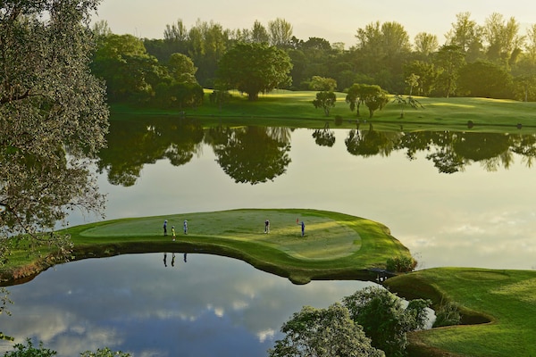 Blue Canyon Country Club - Nai Yang