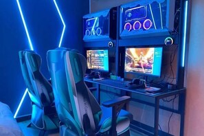 Trung tâm hành chính, văn phòng